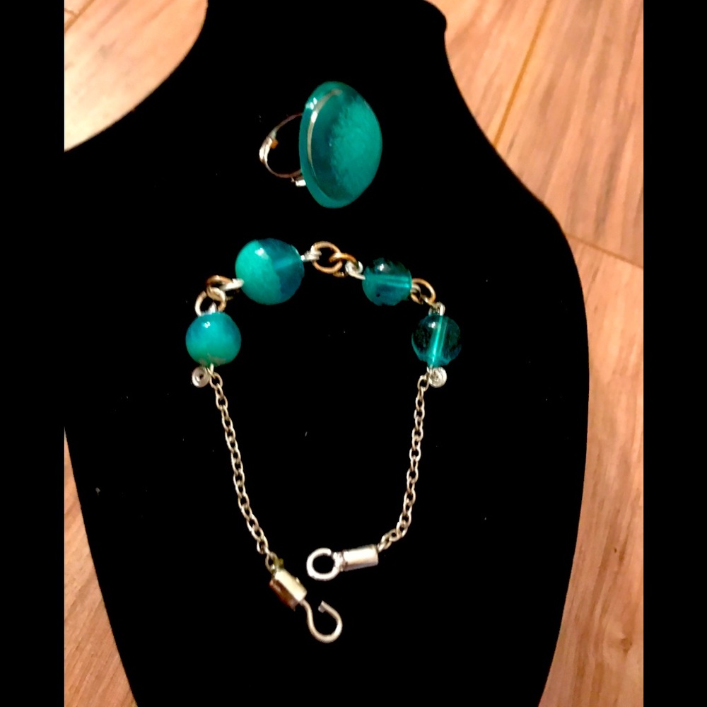Hand made jewelry set. Beautiful beautiful resin with sand